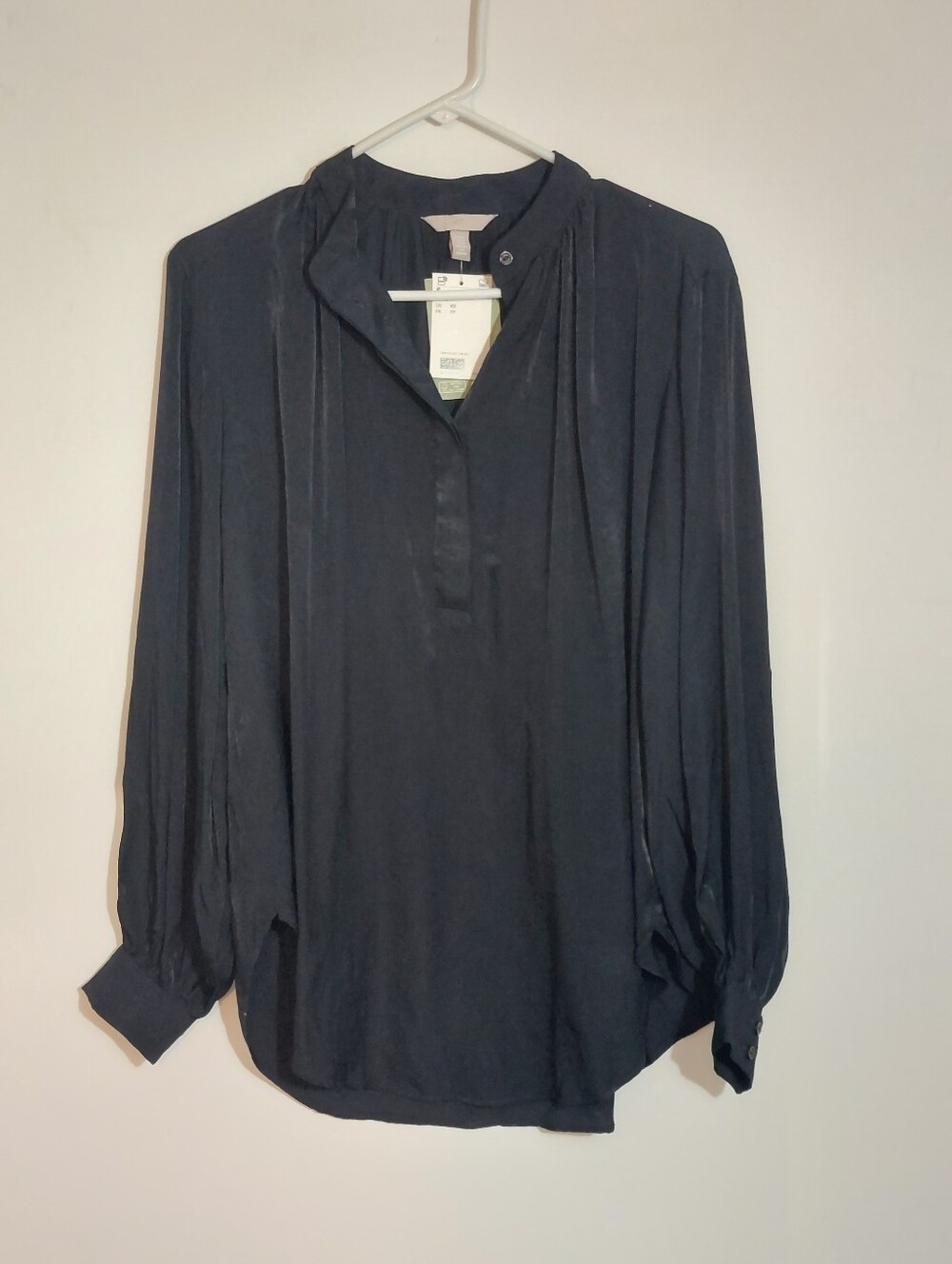 H&M Edition Womens Black Long Sleeve V-Neck Tunic Blouse Top Size XS NWT 42x30